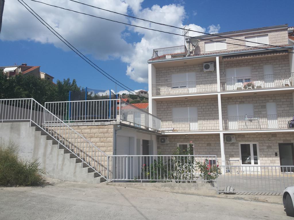 Apartmani Mila Podstrana Kamer foto