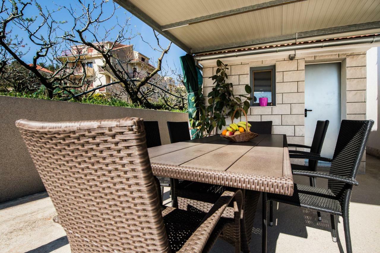 Apartmani Mila Podstrana Buitenkant foto
