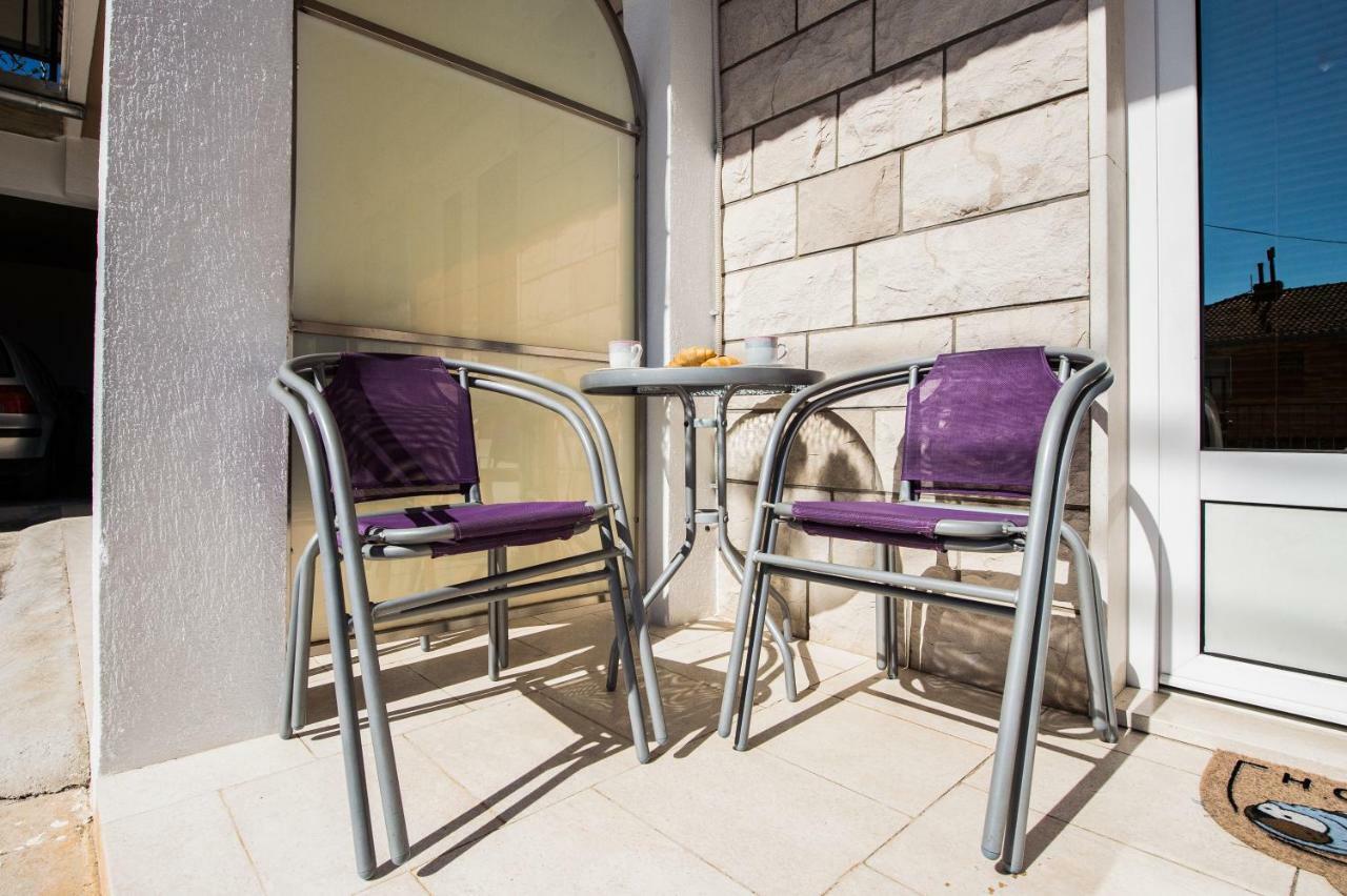 Apartmani Mila Podstrana Buitenkant foto